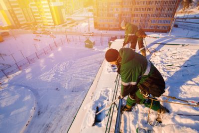 Everything You Need to Know About Snow and Flat Roofs ...